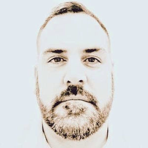 Meet your Posher, Simon